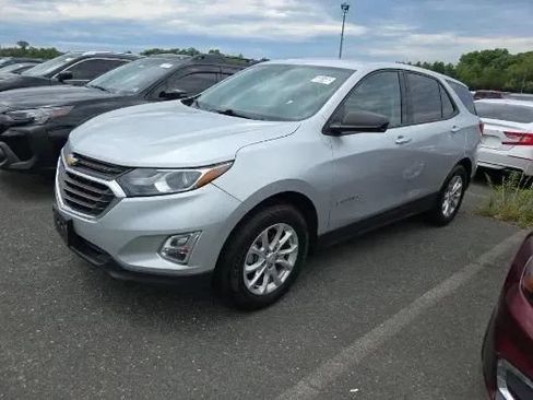 Used 2018 Chevrolet Equinox LS FWD image 1