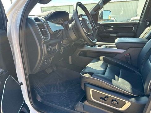 Used 2023 RAM 1500 Laramie AWD/4WD image 18