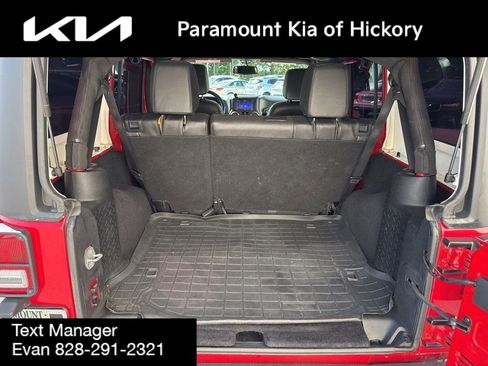 Used 2014 Jeep Wrangler Unlimited Sport w/ Quick Order Package 24S AWD/4WD image 11