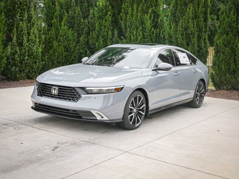New 2026 Honda Accord Touring image 5