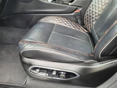 Used 2023 Jeep Grand Cherokee L Summit w/ Luxury Tech Group V image 15