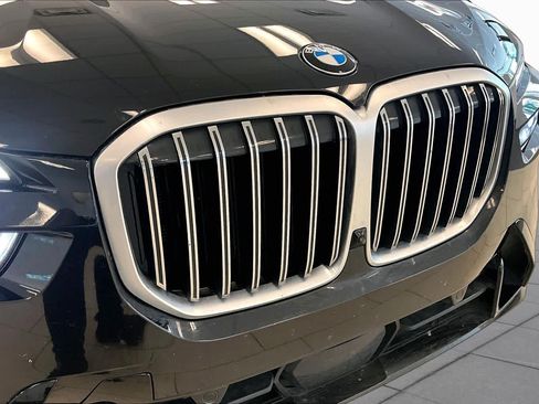 Used 2023 BMW X7 xDrive40i w/ Premium Package AWD/4WD image 28