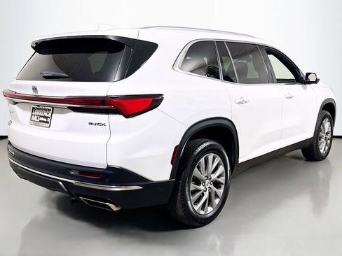Certified 2025 Buick Enclave Preferred AWD/4WD image 4