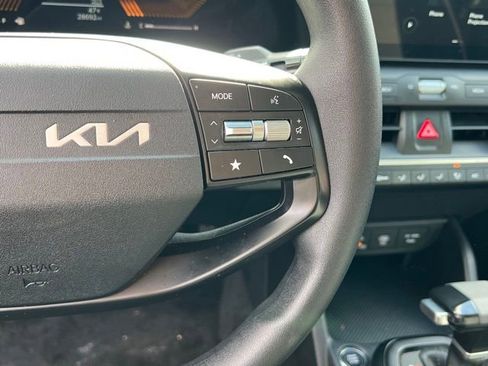 Used 2025 Kia K4 FWD image 24