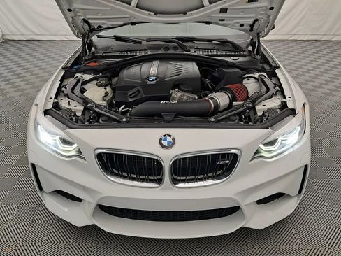Used 2018 BMW M2 RWD image 33