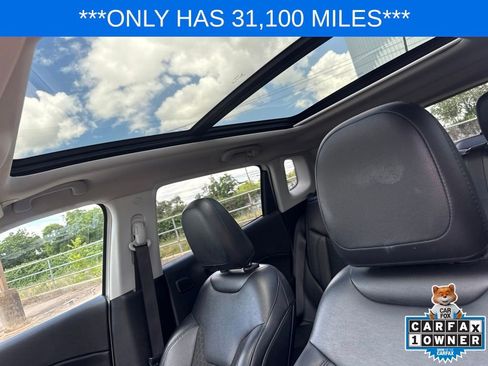 Used 2021 Jeep Compass Latitude w/ Sun and Sound Group FWD image 14
