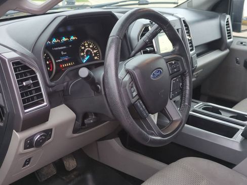 Used 2016 Ford F150 XLT w/ Equipment Group 302A Luxury image 10