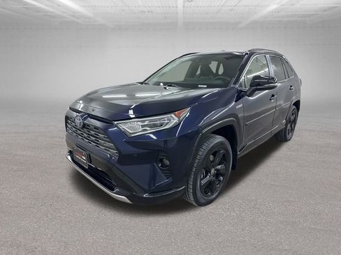 Used 2020 Toyota RAV4 XSE image 6