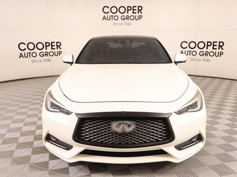 Used 2018 INFINITI Q60 Red Sport 400 w/ Pro Active Package RWD image 10