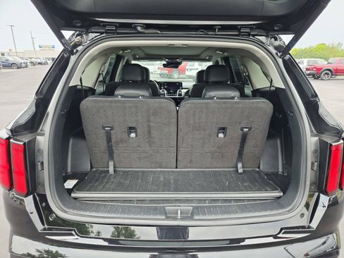 Used 2022 Kia Sorento SX FWD image 16