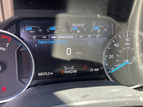 Used 2021 Ford Expedition XLT image 10