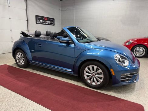 Used 2019 Volkswagen Beetle 2.0T S FWD image 11