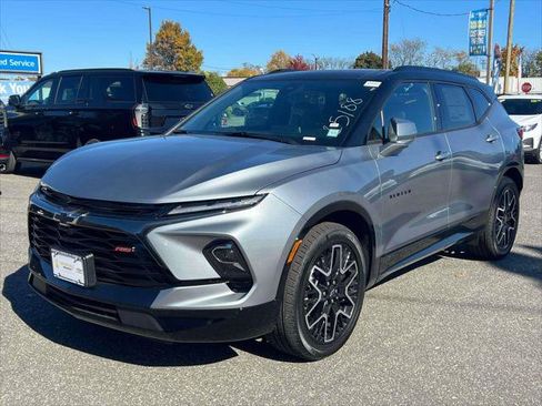 New 2025 Chevrolet Blazer RS w/ Driver Confidence II Package image 3