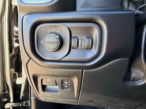 Used 2022 RAM 1500 Laramie image 22