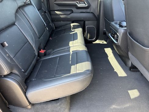 Used 2023 GMC Sierra 1500 SLT w/ SLT Convenience Package image 10