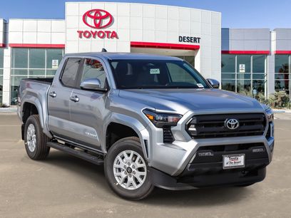 New 2025 Toyota Tacoma SR5