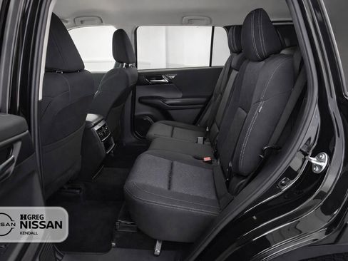 Used 2025 Mitsubishi Outlander ES image 14