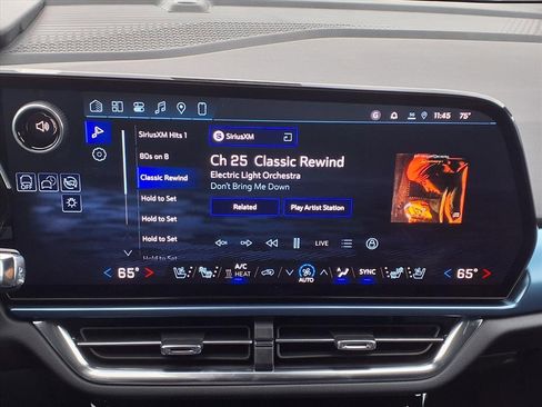 New 2026 Chevrolet Equinox EV LT image 12