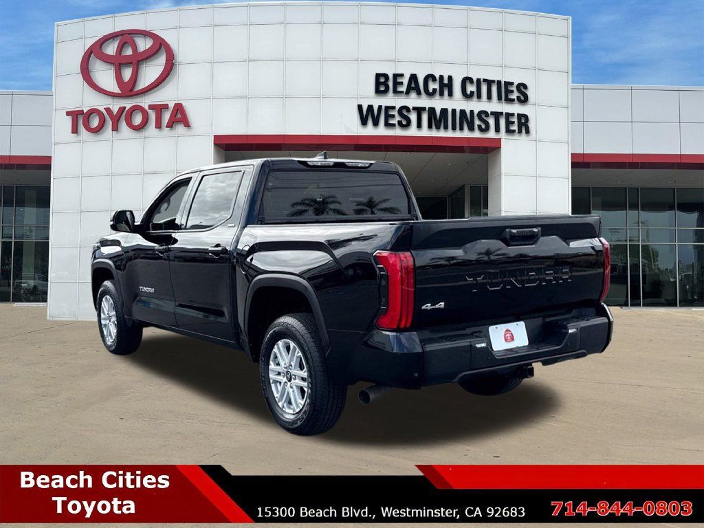 Used 2023 Toyota Tundra SR5 w/ SR5 Convenience Package AWD/4WD image 7