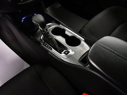 Used 2024 Chevrolet Malibu LT image 21