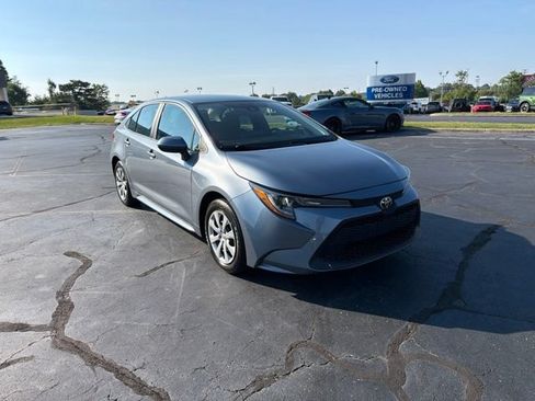 Used 2022 Toyota Corolla LE FWD image 1