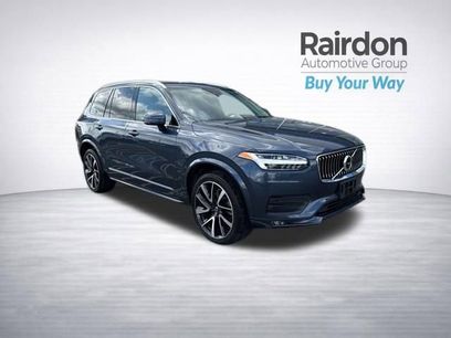 Used 2022 Volvo XC90 T6 Momentum w/ Advanced Package