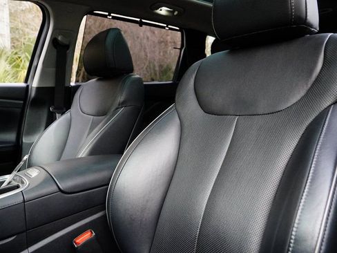 Used 2022 Hyundai Santa Fe SEL w/ Convenience + Premium Package image 12