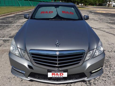 Used 2013 Mercedes-Benz E 350 4MATIC Sedan image 2
