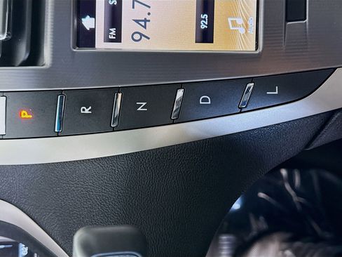 Used 2019 Lincoln MKZ Reserve image 20