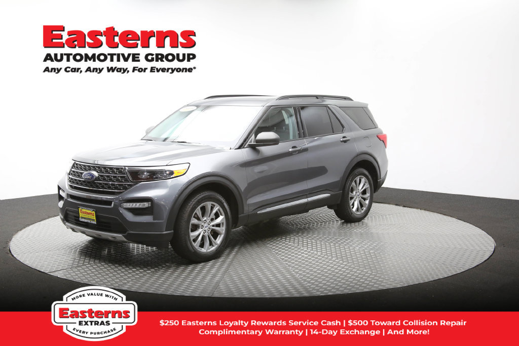 Used 2023 Ford Explorer XLT w/ Equipment Group 202A AWD/4WD image 57