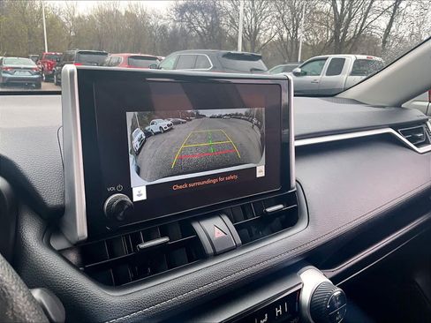 Used 2024 Toyota RAV4 XLE image 19