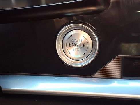 Used 2024 Chevrolet Corvette Stingray Coupe RWD image 26