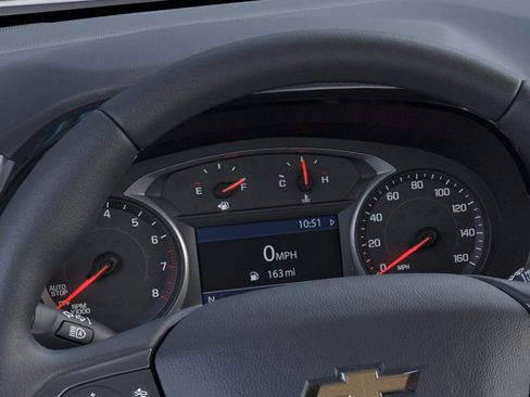 Used 2023 Chevrolet Traverse LT image 42