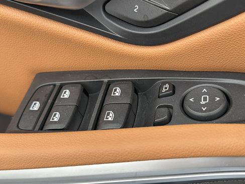 New 2026 BMW 330i Sedan w/ Premium Package image 18