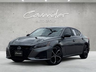 Used 2023 Nissan Altima 2.5 SR
