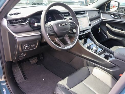 New 2026 Jeep Grand Cherokee L Limited AWD/4WD image 3