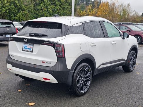 New 2026 Nissan Kicks SR w/ SR Premium Package image 5