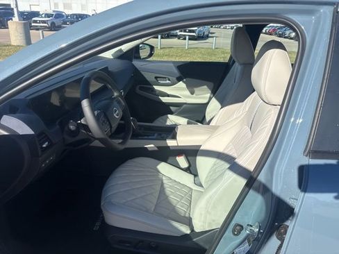 New 2026 Nissan Sentra SL w/ Floor Mat Package FWD image 6
