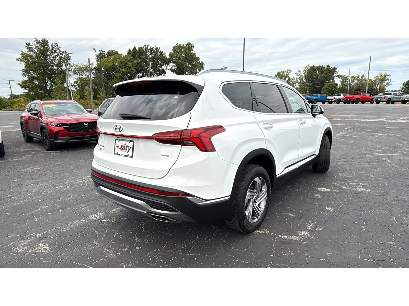 Used 2023 Hyundai Santa Fe SEL w/ Premium Package AWD/4WD image 8