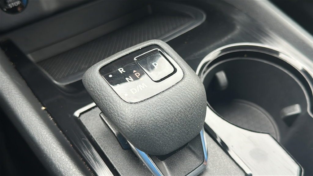 Used 2024 Nissan Rogue SV AWD/4WD image 22