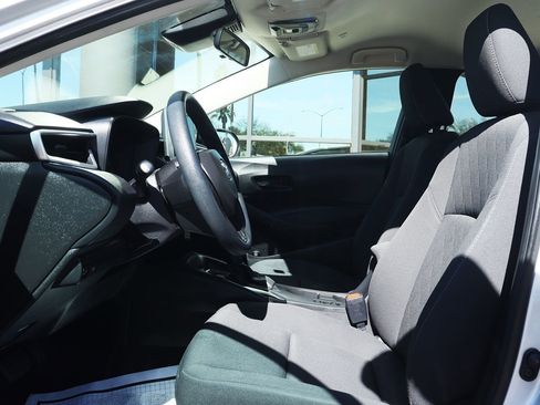 Used 2024 Toyota Corolla LE image 38