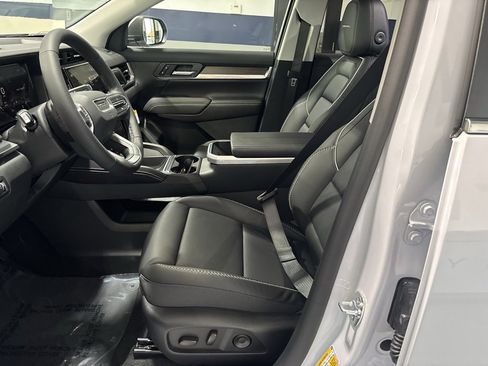 New 2026 GMC Terrain Denali w/ LPO, Floor Liner Package image 25