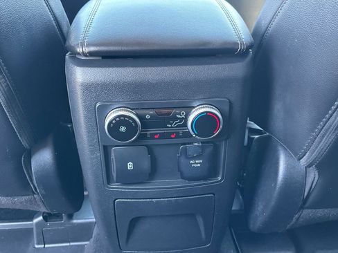 Used 2022 Ford Explorer Limited AWD/4WD image 21