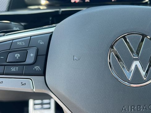 New 2026 Volkswagen Atlas Cross Sport SEL R-Line AWD/4WD image 19