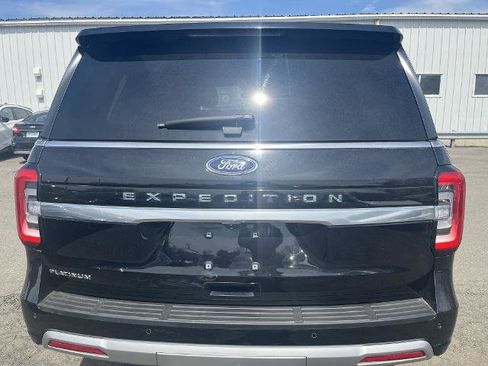 Certified 2023 Ford Expedition Platinum image 5