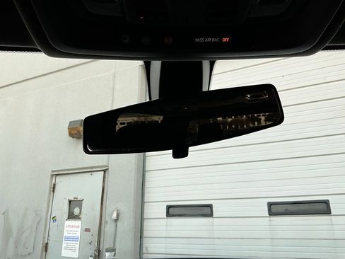 Used 2021 Chevrolet Silverado 1500 LT w/ Z71 Off-Road Package image 20