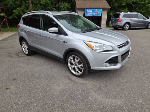 Used 2014 Ford Escape Titanium FWD image 8