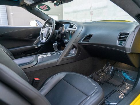 Used 2015 Chevrolet Corvette Stingray Coupe w/ 3LT Preferred Equipment Group image 23