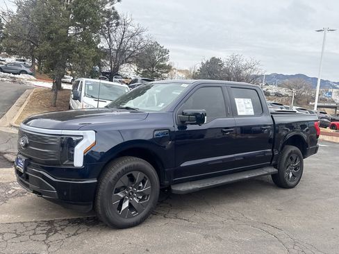 Used 2024 Ford F150 Lightning Lariat image 3