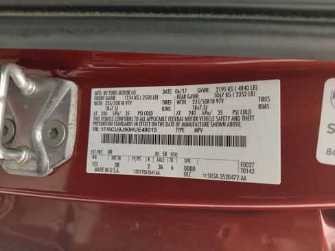 Used 2017 Ford Escape Titanium AWD/4WD image 33